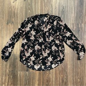 Forever 21 Small Floral Black and Pink Blouse